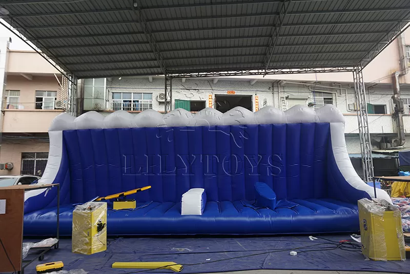 inflatable double surfing simulator