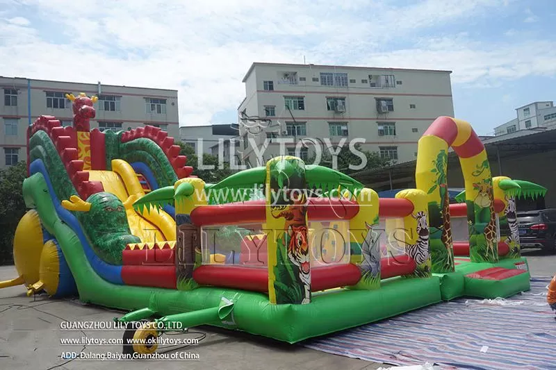 Lilytoys infatlabe amusement park playhouse  for kids trampoline jungle park bounce castle durable customized slide funcity