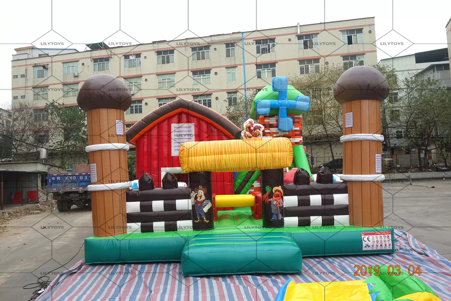 inflatable farm bounce castle with slide