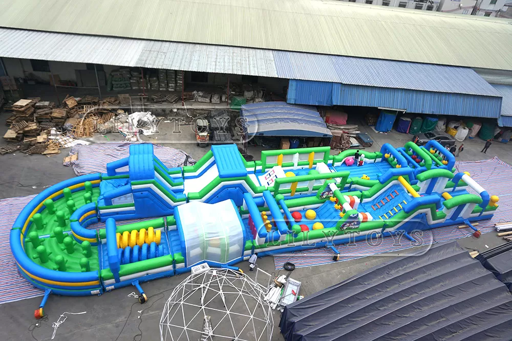 Big obstacle course for teenages and adults