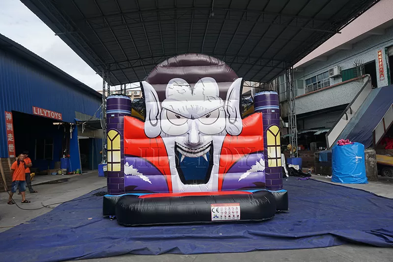 Halloween inflatable bounce combo