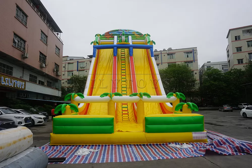 giant high inflatable slide