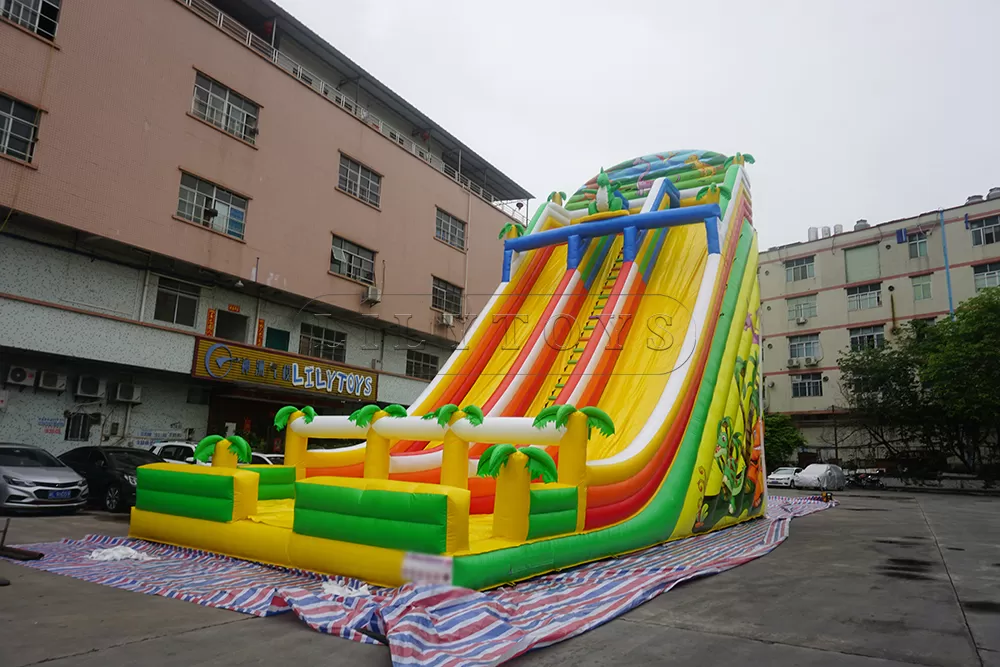 giant high inflatable slide