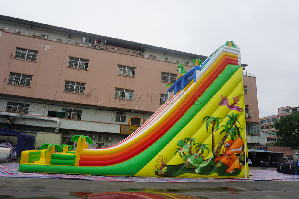 giant high inflatable slide