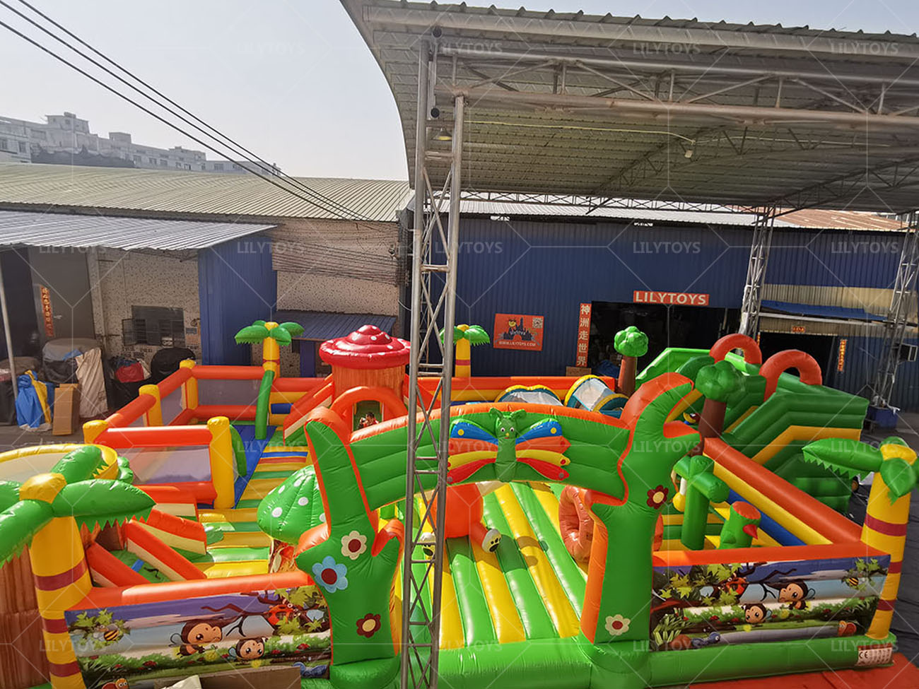 giant tropical inflatable playground for kids