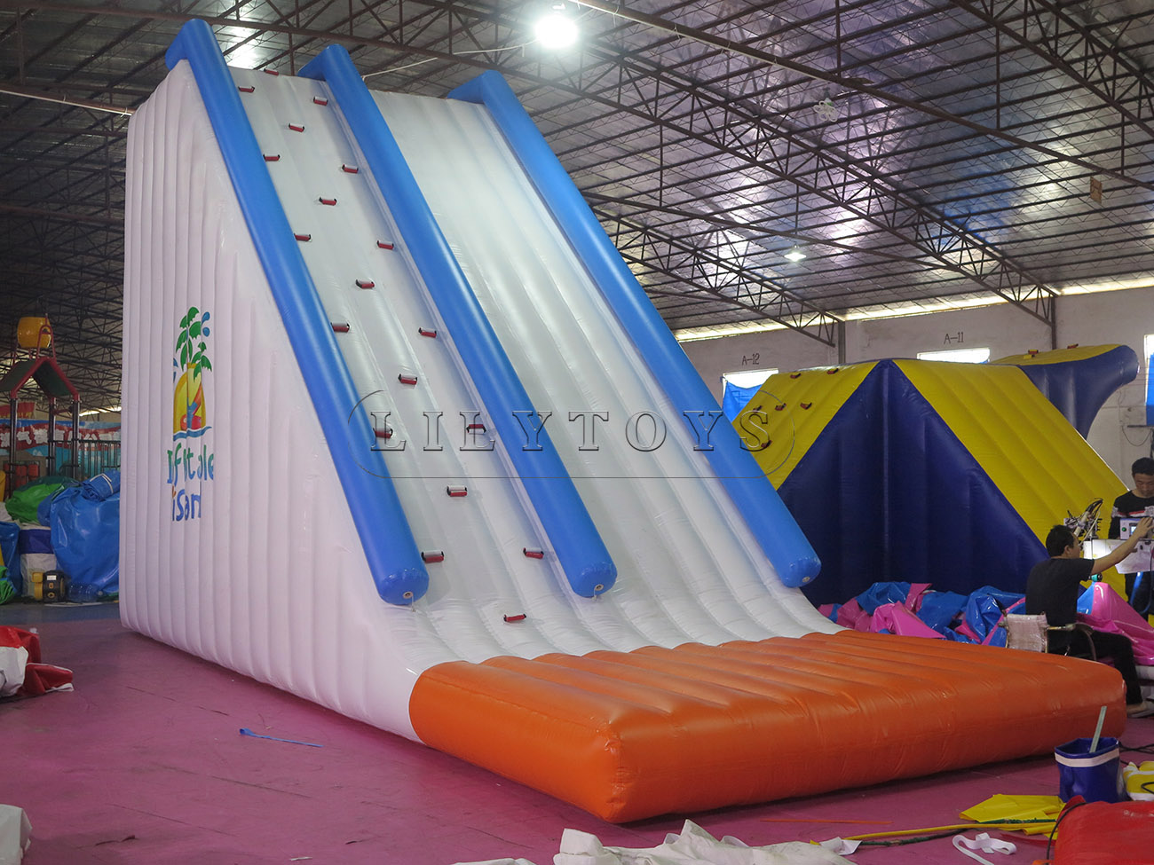 inflatable water park (25)