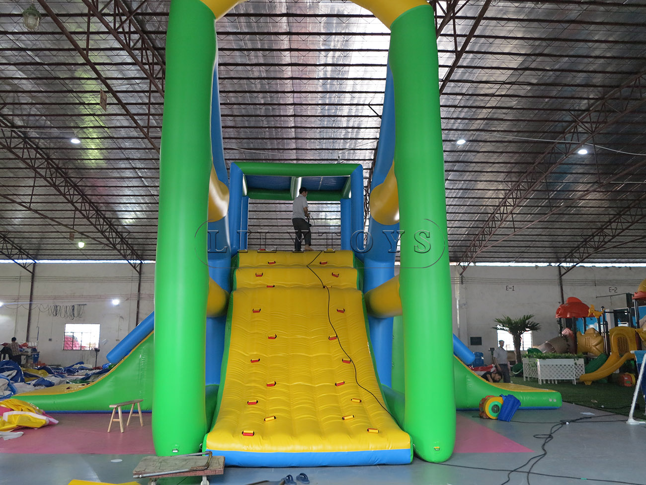 inflatable water park (31)