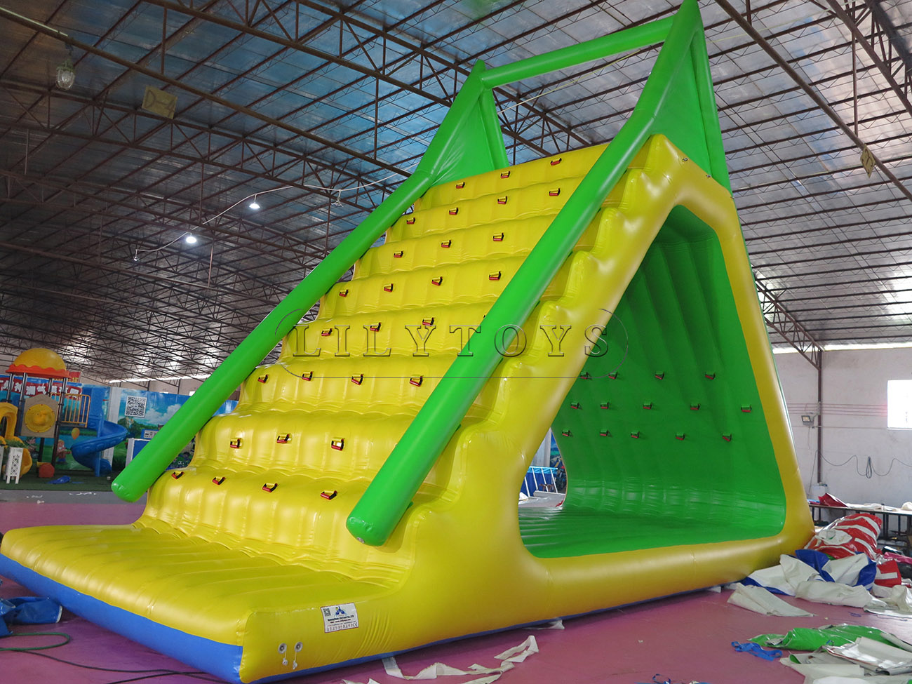 inflatable water park (36)