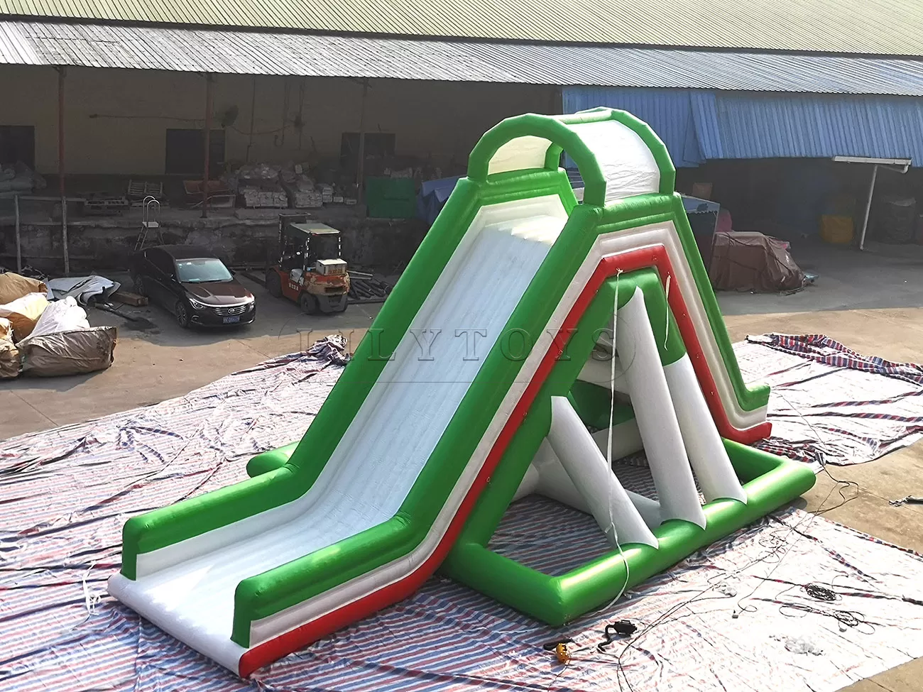 inflatable water slide (1)