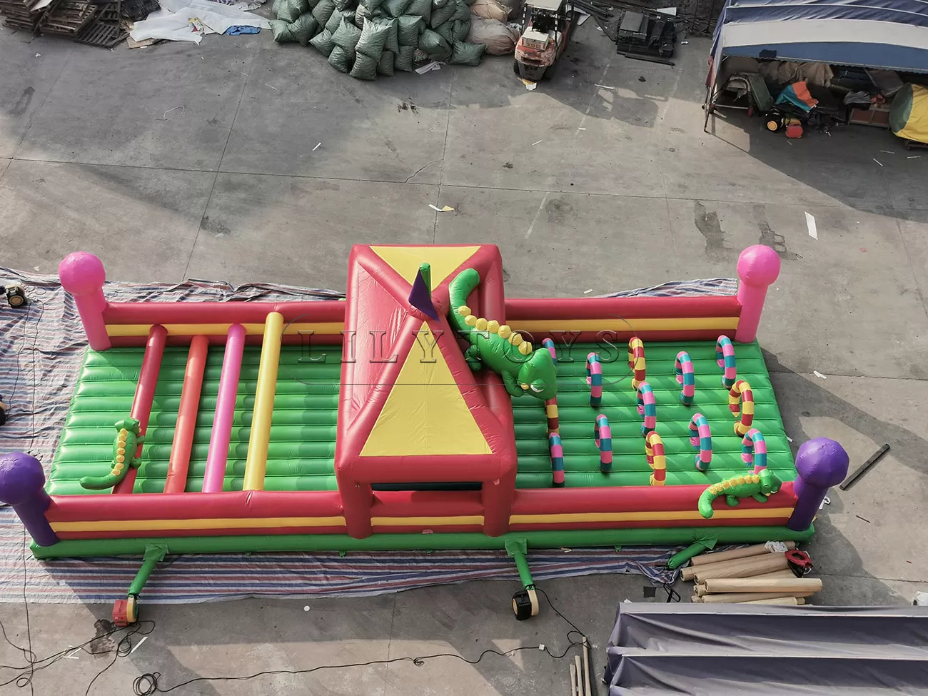 chameleon inflatable obstacle bouncer