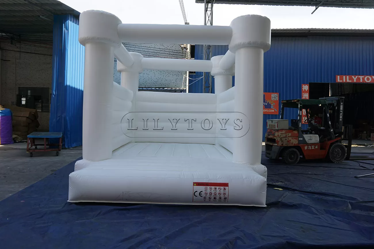 good quality inflatable wedding bouncer white bouncy castle