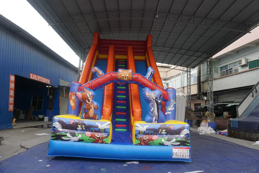 Inflatable Tom And Jerry Giant Slide