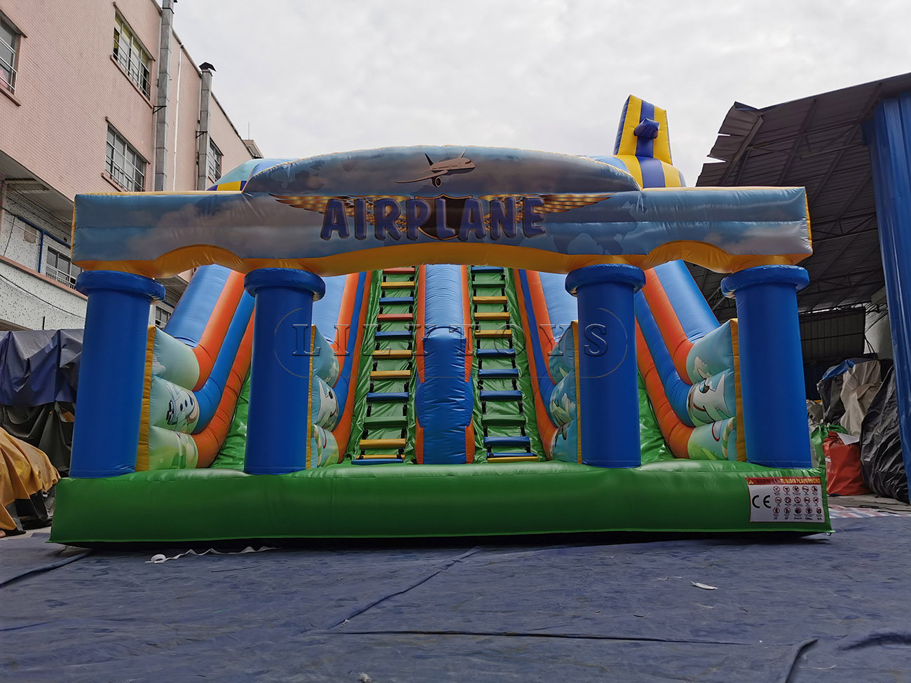Wholesale inflatable airplane dry slide