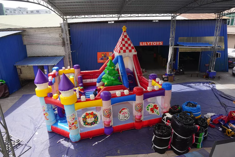 inflatable Christmas bouncy castle festival inflatable gift