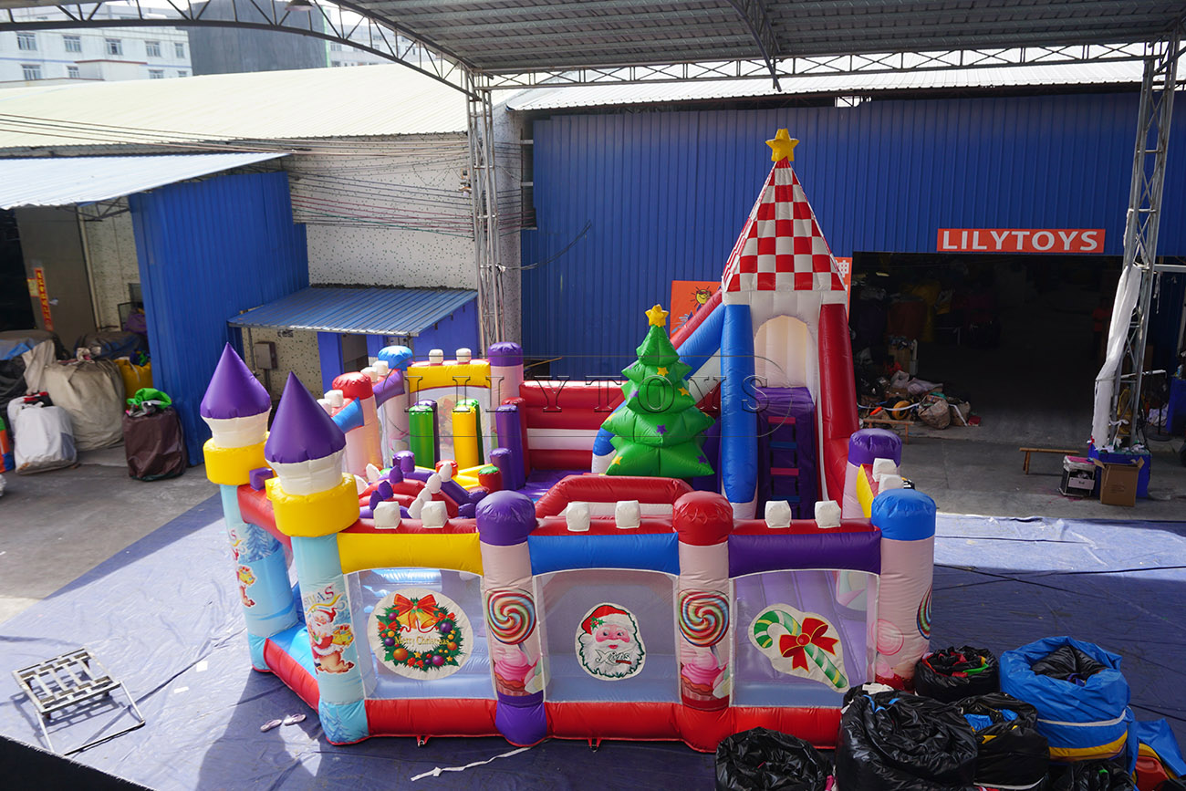 inflatable Christmas bouncy castle festival inflatable gift