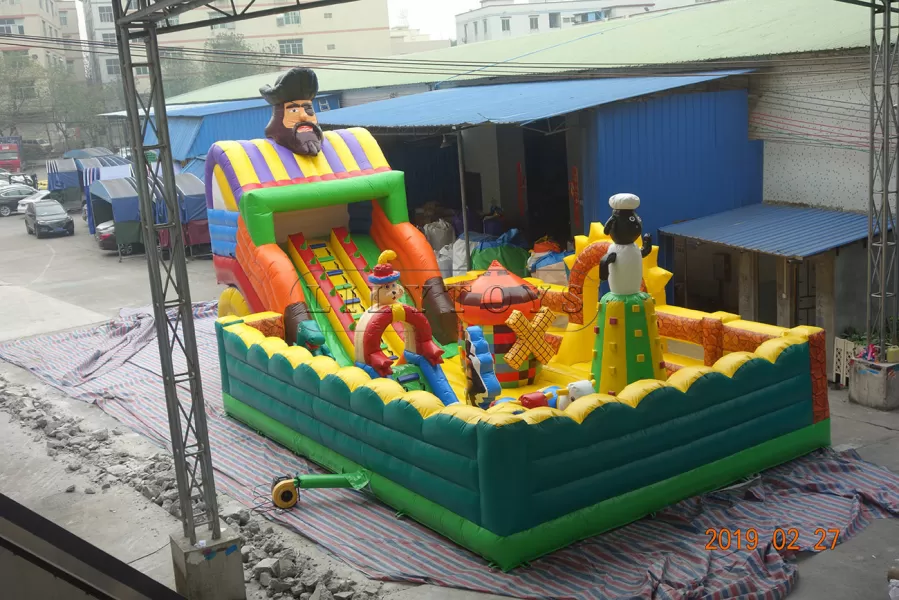 Pirate giant commercial grade bounce mat inflatable slide