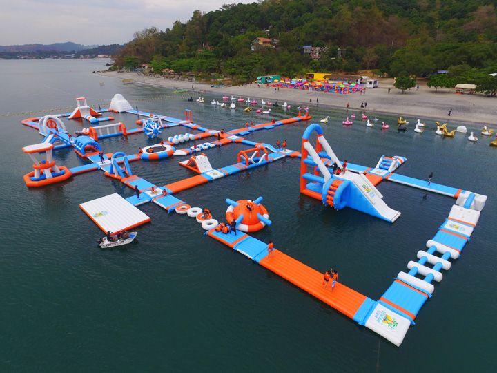 Inflatable Water Sports Floating Water Park On The Beach