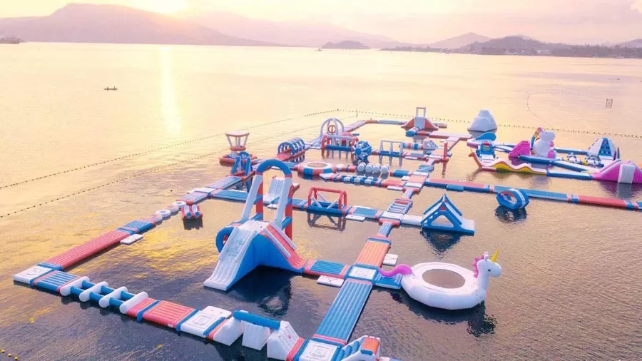 Inflatable Water Sports Floating Water Park On The Beach