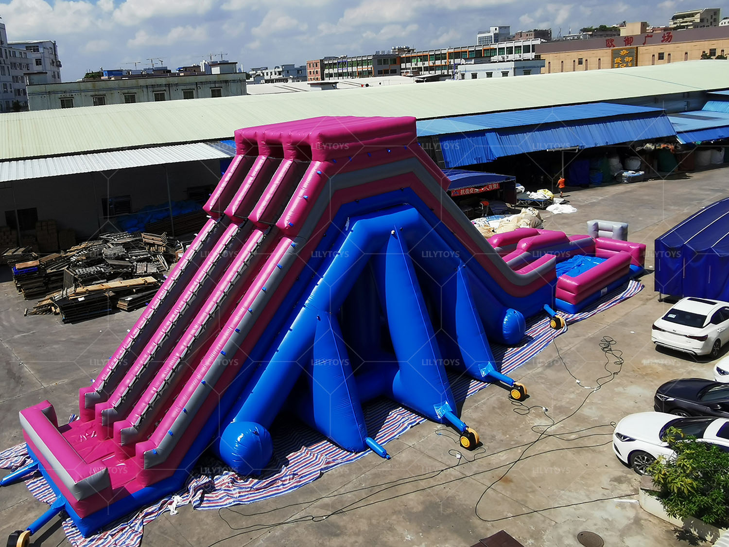 Giant inflatable water slide for adults
