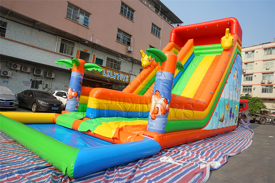 high inflatable water slide with pool
