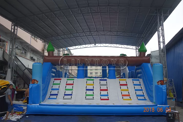 large inflatable comb obstacle course party Inflatable obstacle course for team events