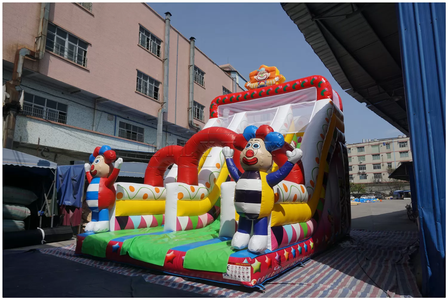 clown 3 lanes inflatable slide