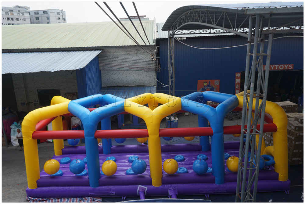 Long inflatable obstacle course tunnel