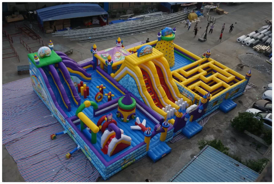 inflatable big playground funcity-01