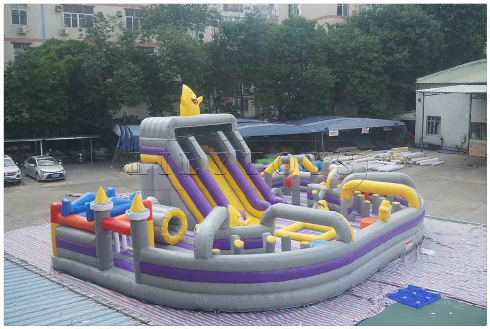 inflatable big playground funcity-04