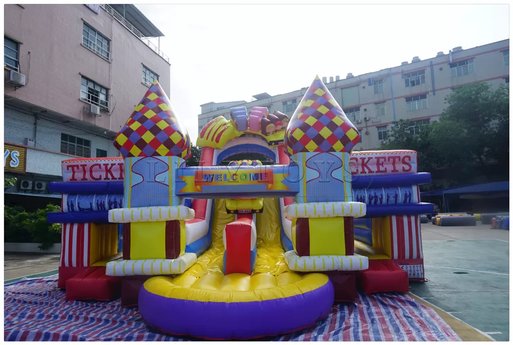 inflatable big playground funcity-06