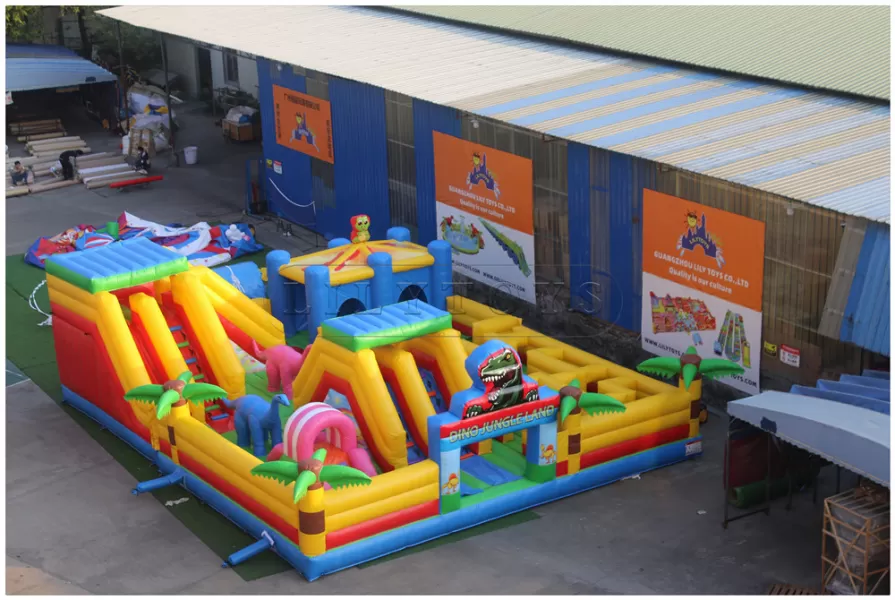 inflatable big playground funcity-10