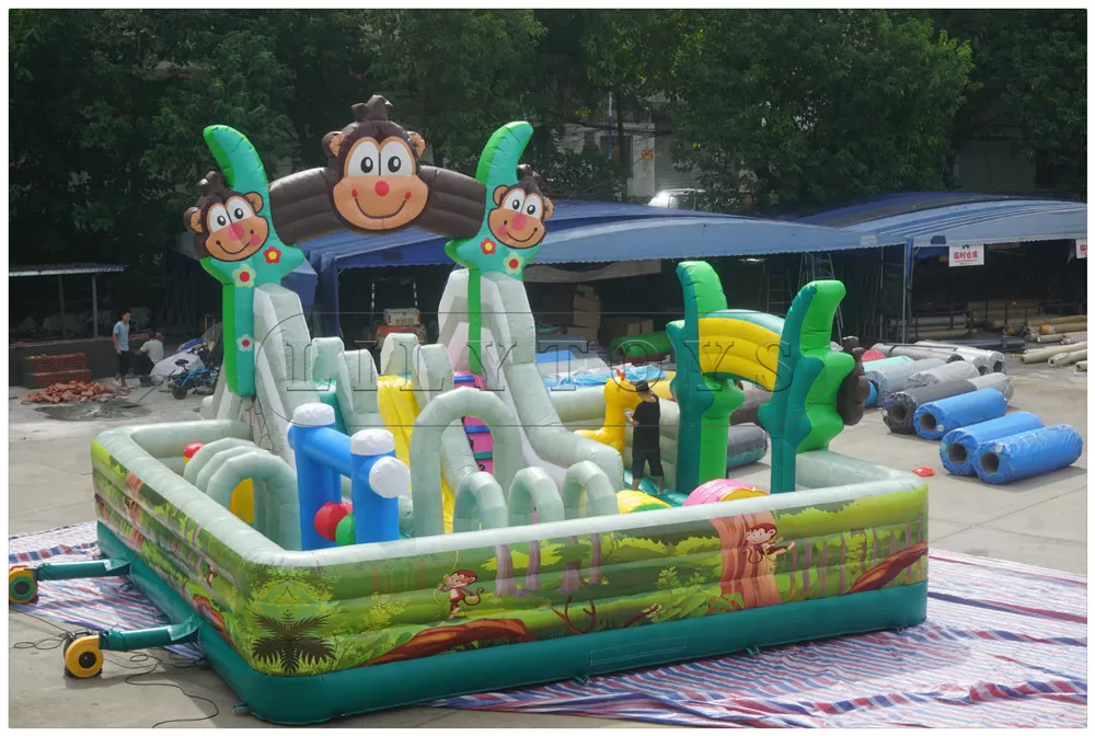 inflatable big playground funcity-12