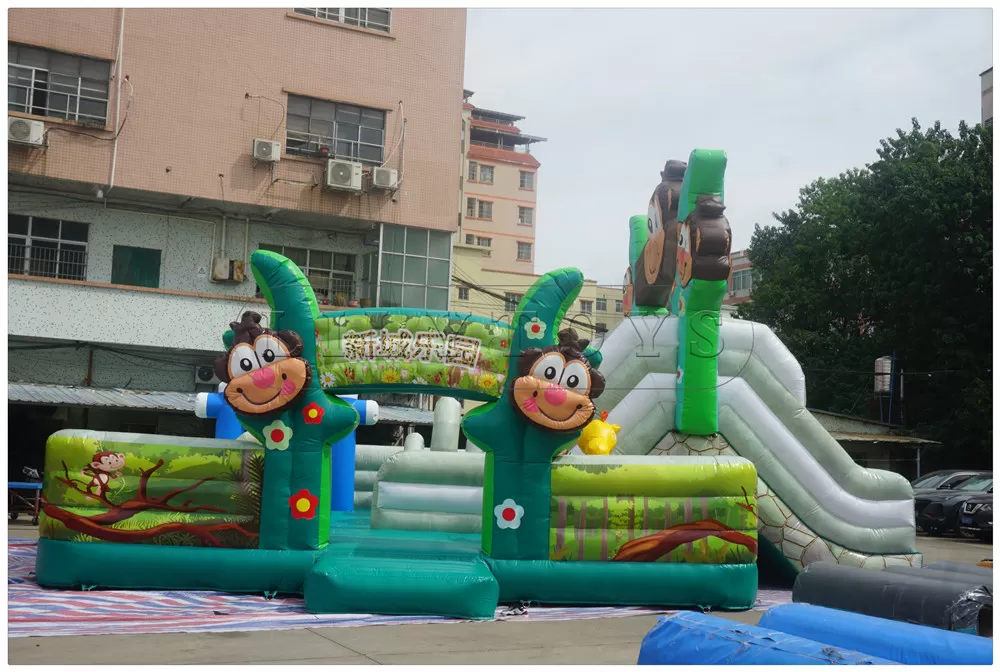 inflatable big playground funcity-12