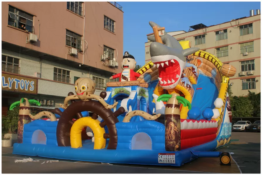 inflatable big playground funcity-13