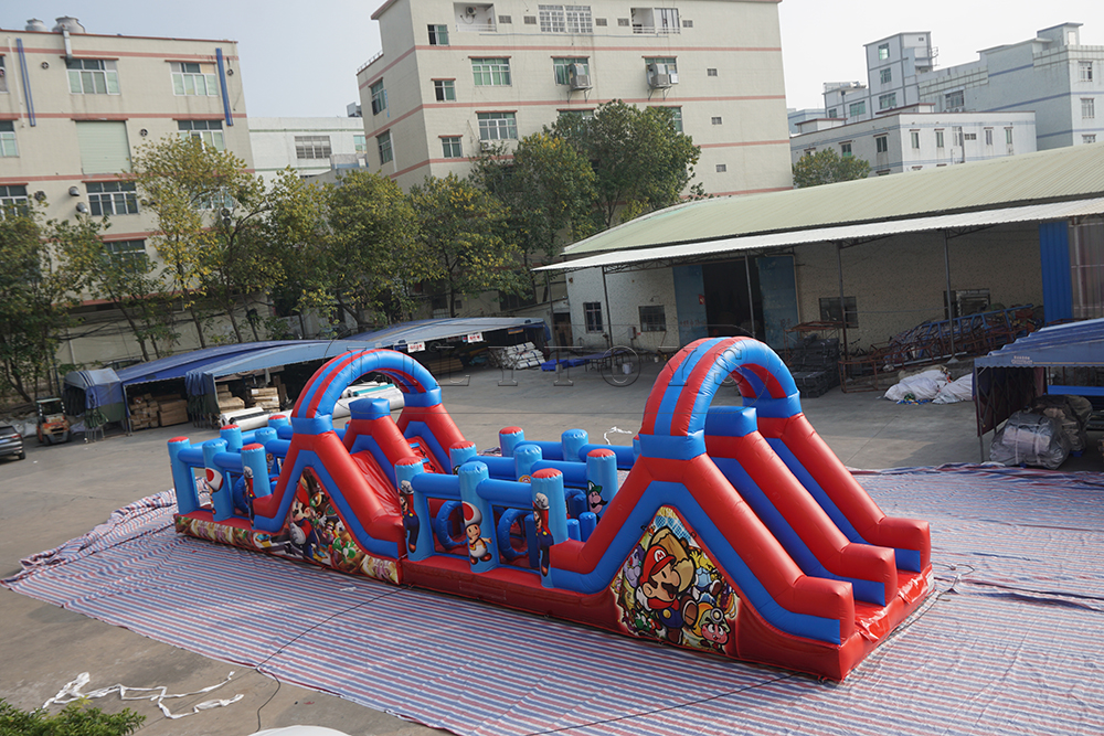 inflatable obstacle course -02