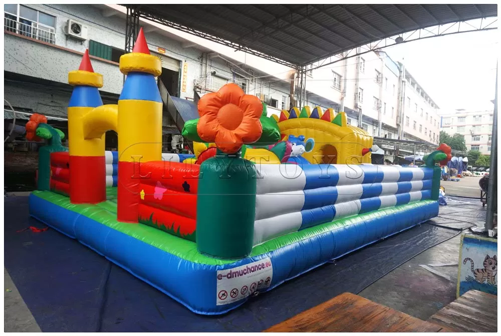 inflatable big playground funcity-14