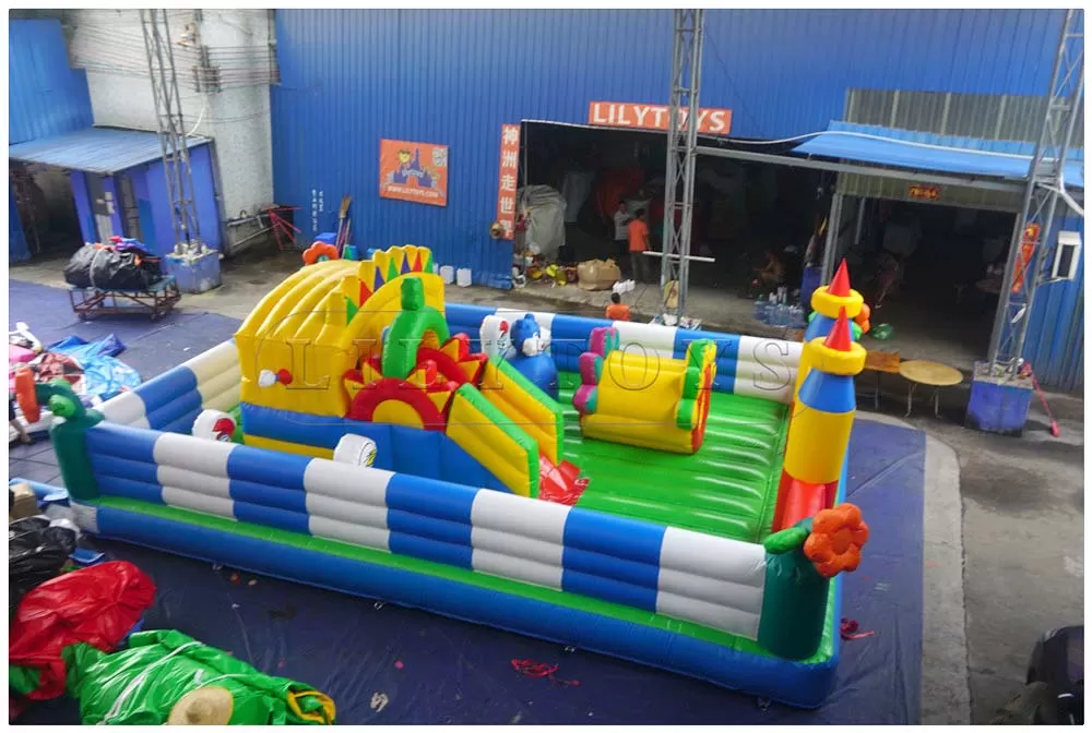 inflatable big playground funcity-14