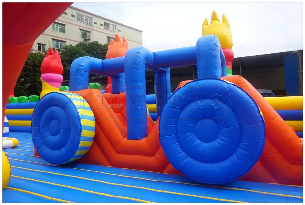 inflatable big playground funcity-15