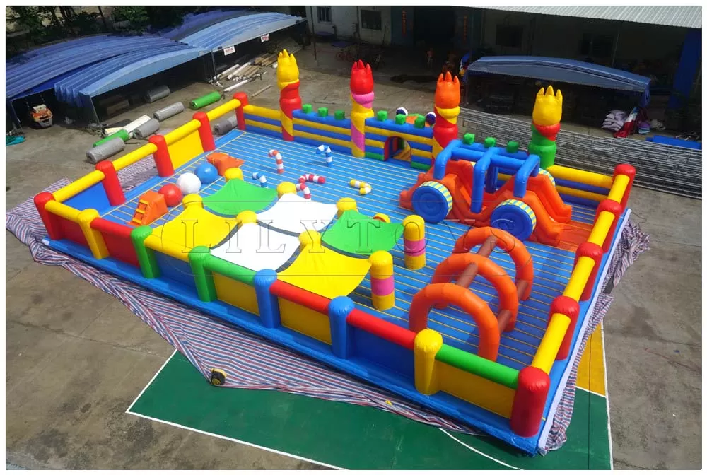 inflatable big playground funcity-15