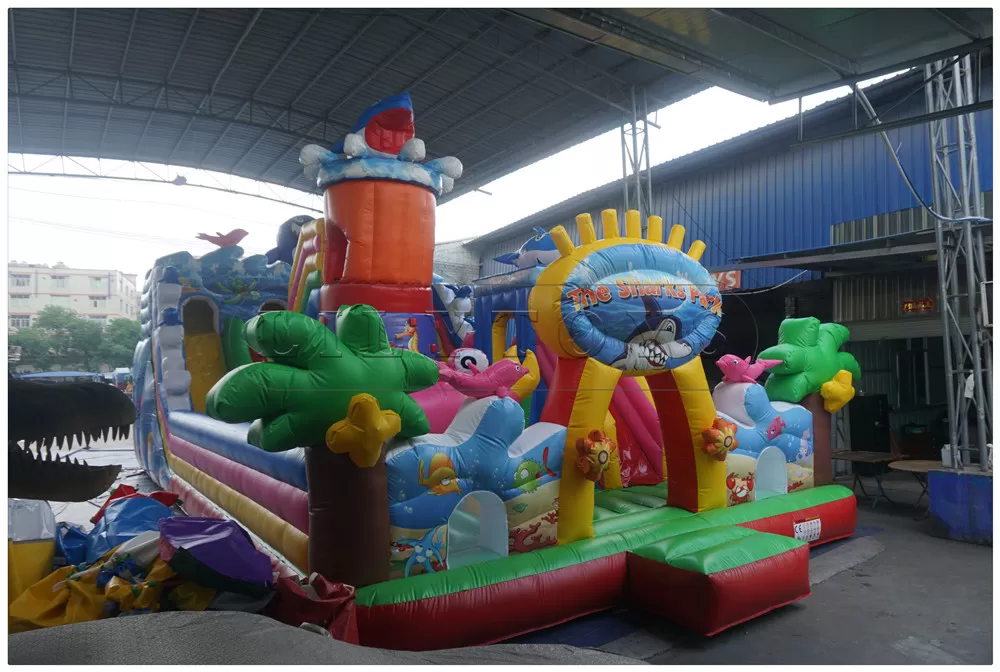 inflatable big playground funcity-27