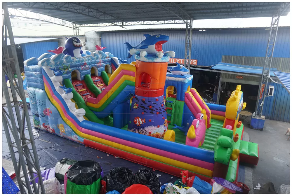 inflatable big playground funcity-27