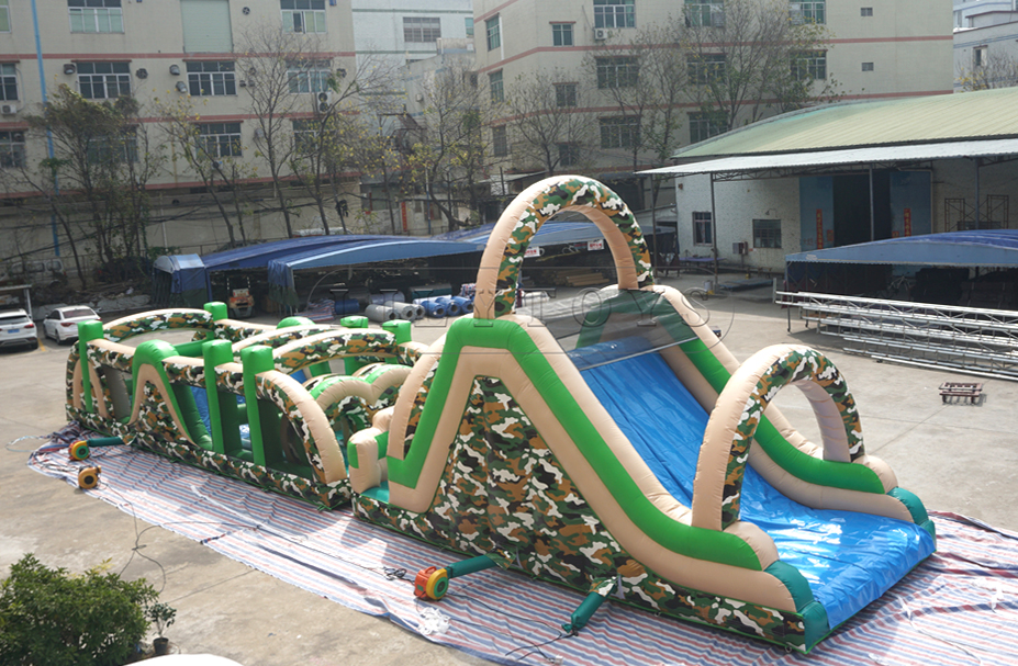 inflatable obstacle course -06