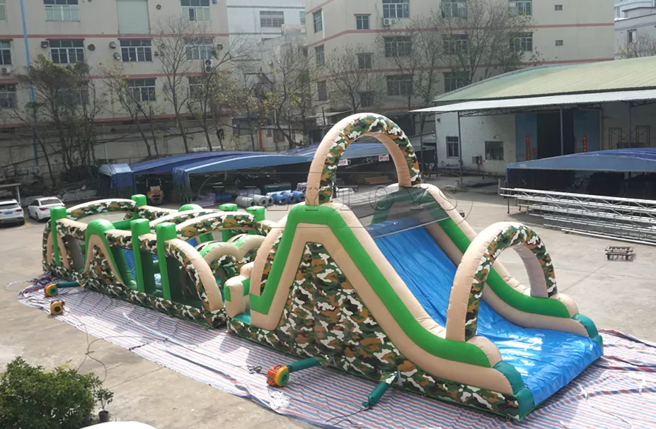 inflatable obstacle course -06