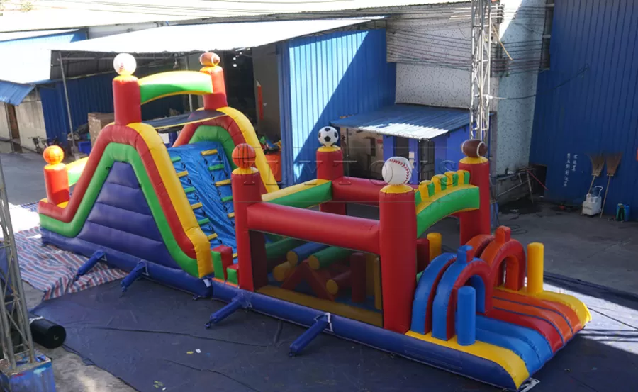 inflatable obstacle course -08