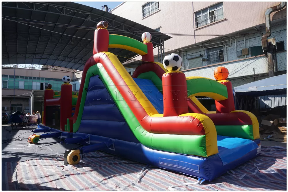 inflatable obstacle course -08