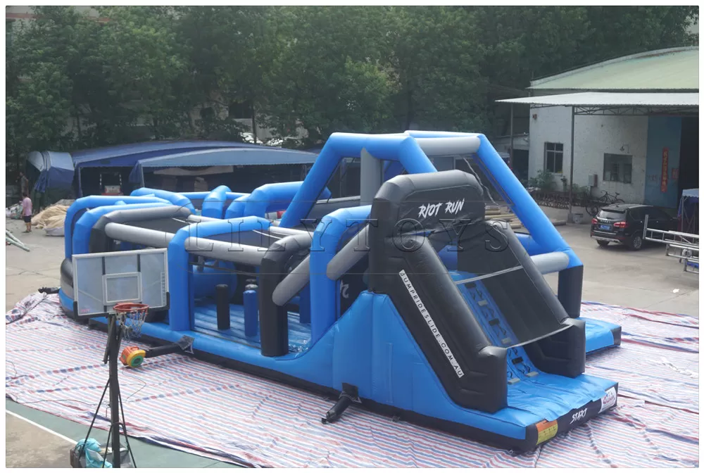 inflatable obstacle course -14