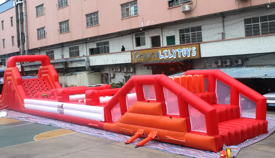 inflatable obstacle course -17