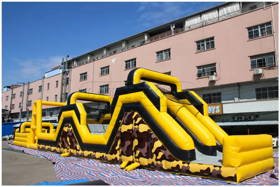 inflatable obstacle course -19