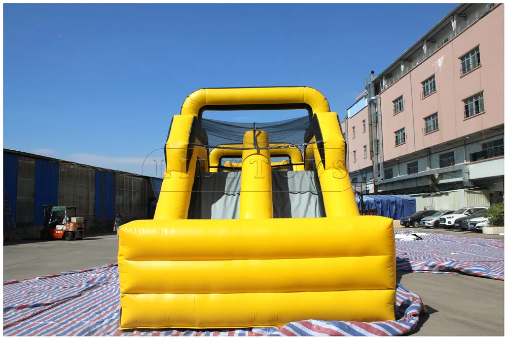 inflatable obstacle course -19