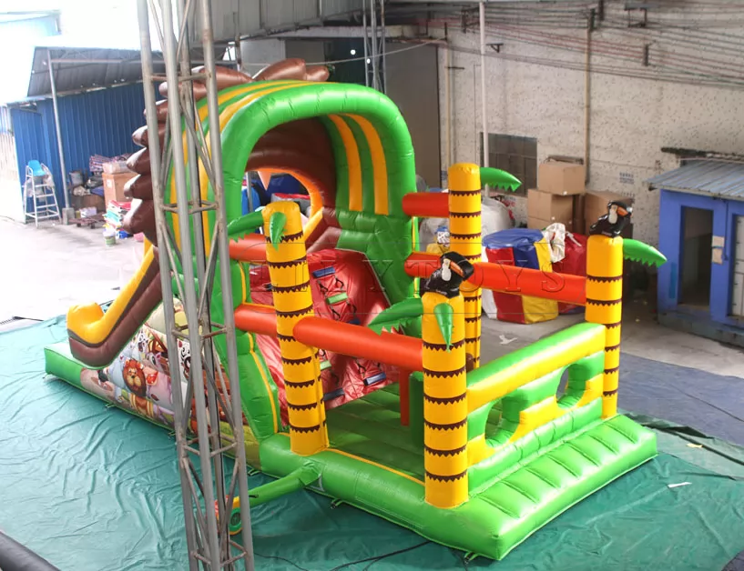 inflatable obstacle course-21